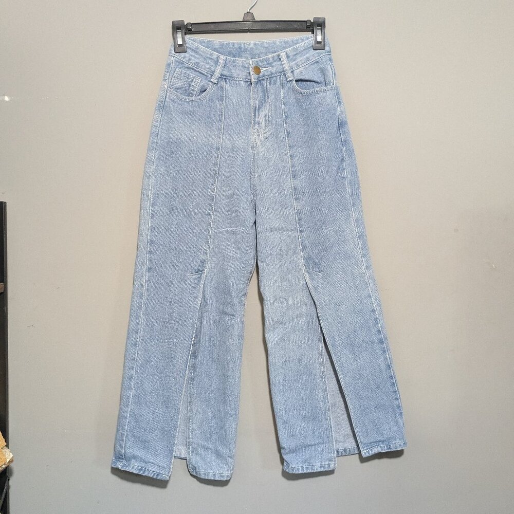 Front Slit Wide Leg High-Rise Jeans SMALL